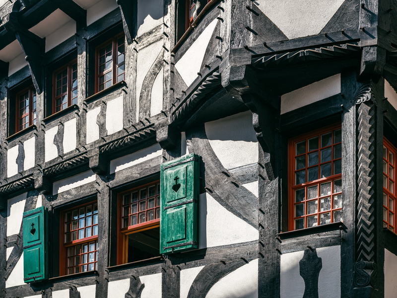 Schloss Burg Fachwerkfassade im Zwingerhof