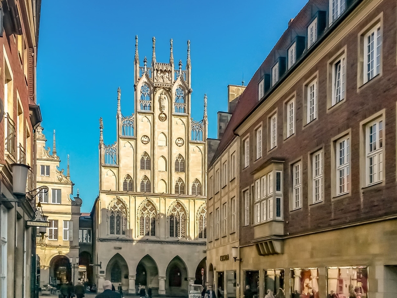 muenster-bauwerk-historisches-rathaus-muenster