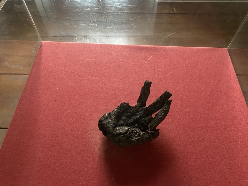 Die schwarze Hand_Schloss Hohenlimburg.jpeg
