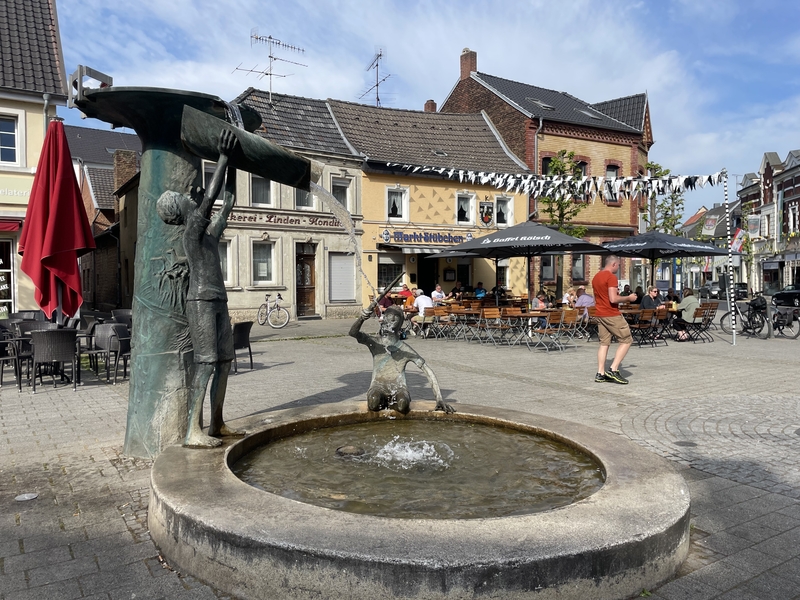 Marktplatz mit Brunnen
