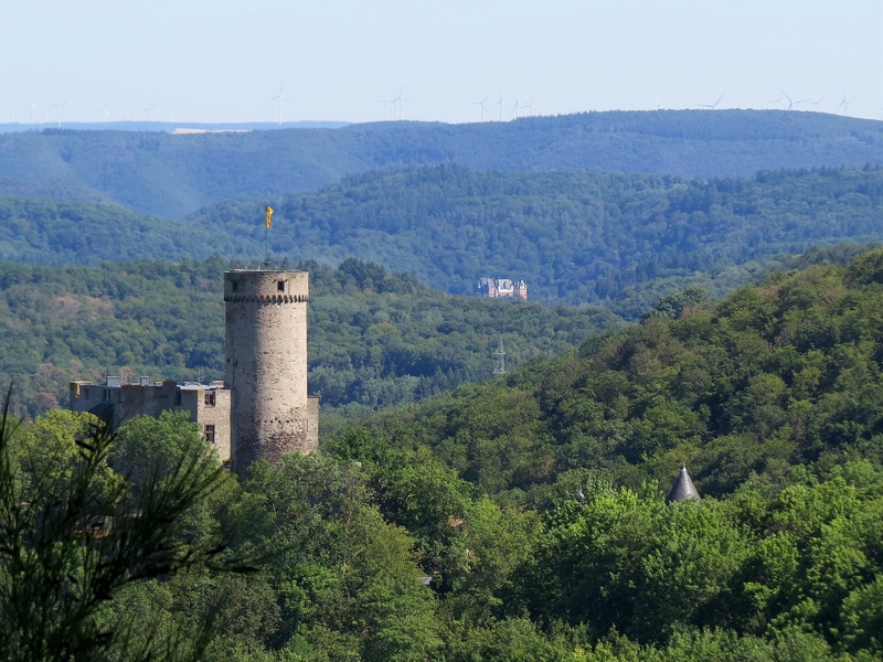Der traumhafte Burgenblick