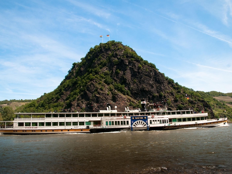 Loreleyfelsen mit der Goethe