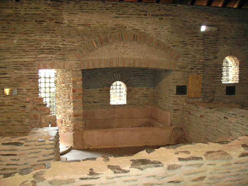 Villa Urbana Longuich, Badeanlage