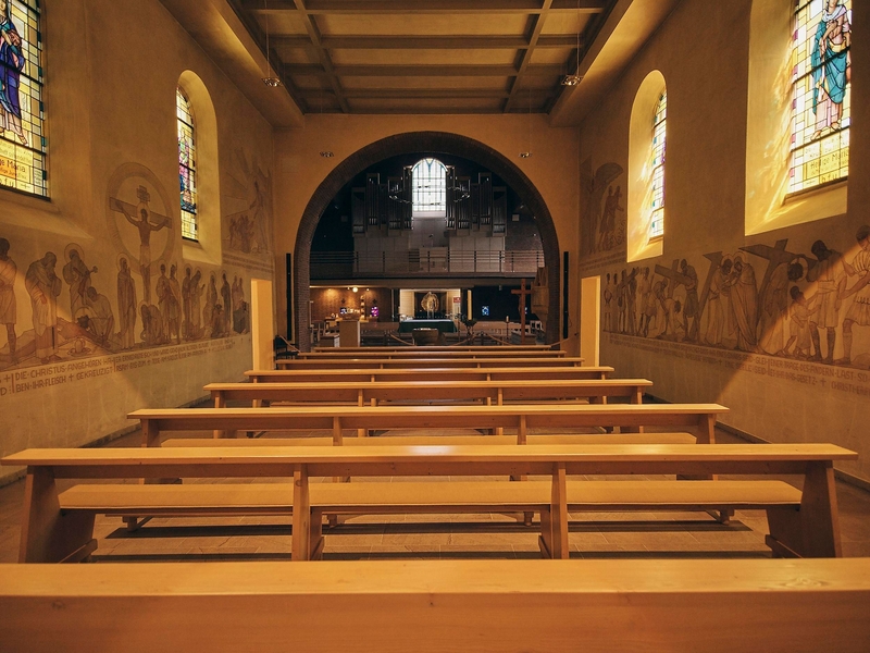 Einblick in die Wallfahrtskirche